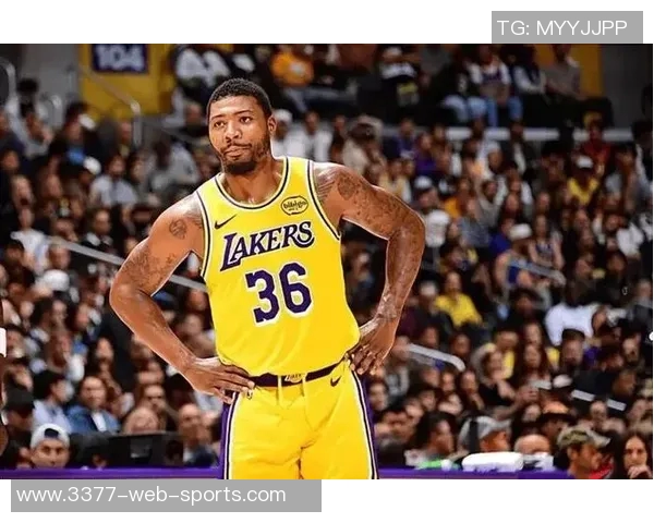 詹姆斯谈斯玛特大场面经验强调继续为卢卡树立榜样并学习 詹姆斯谈斯玛特大场面经验强调继续为卢卡树立榜样并学习