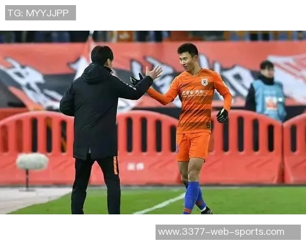 鲁媒报道泰山队计划引进外援中卫中场及两三名实力派内援提升球队竞争力